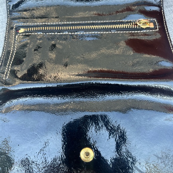 Dooney & Bourke Black patent Leather Medium Wallet - Picture 12 of 13